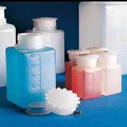 Rechthoekige, gegradueerde flessen met wijde hals 25 ml | 32 x 34 x 52 mm | 18 mm (opening) | 5 ml